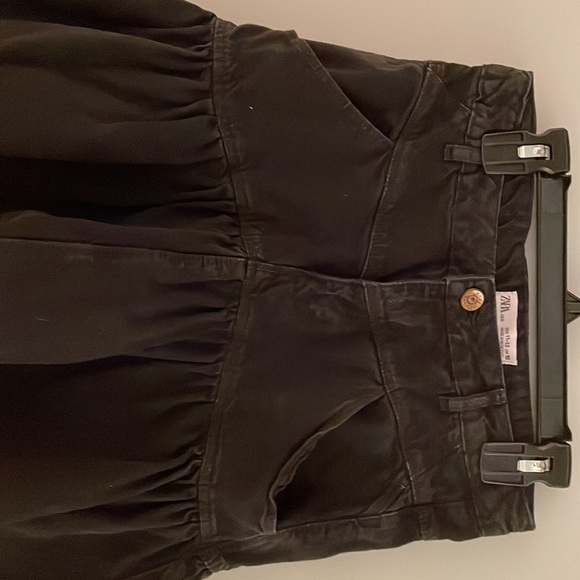 Girls Zara black denim skirt - Picture 2 of 3